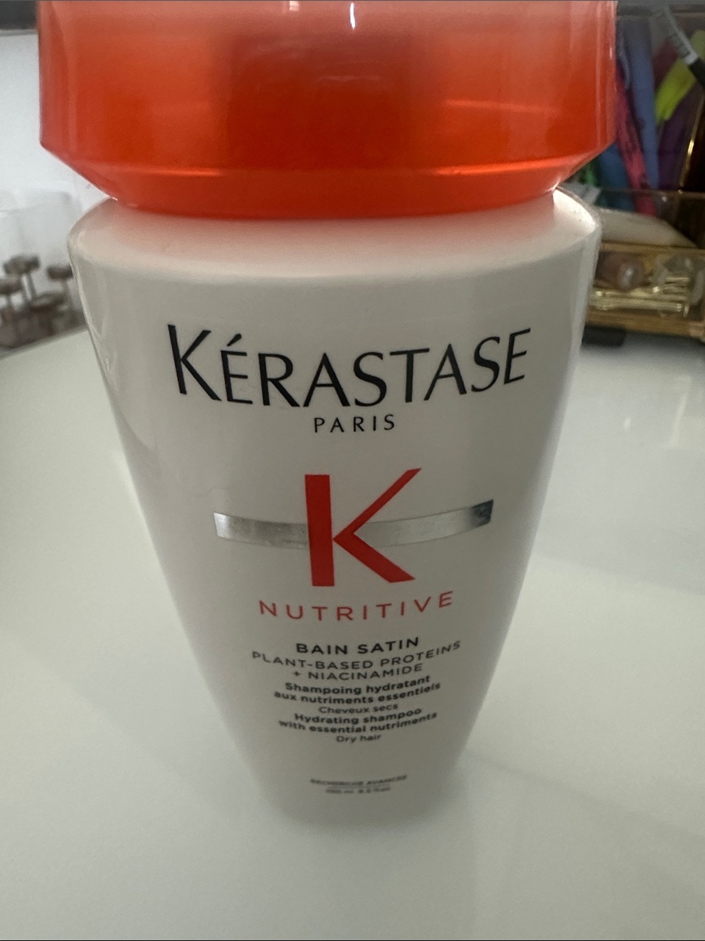 Kérastase Nutritive Bain Satin Shampoo - White Bottle with Orange Cap